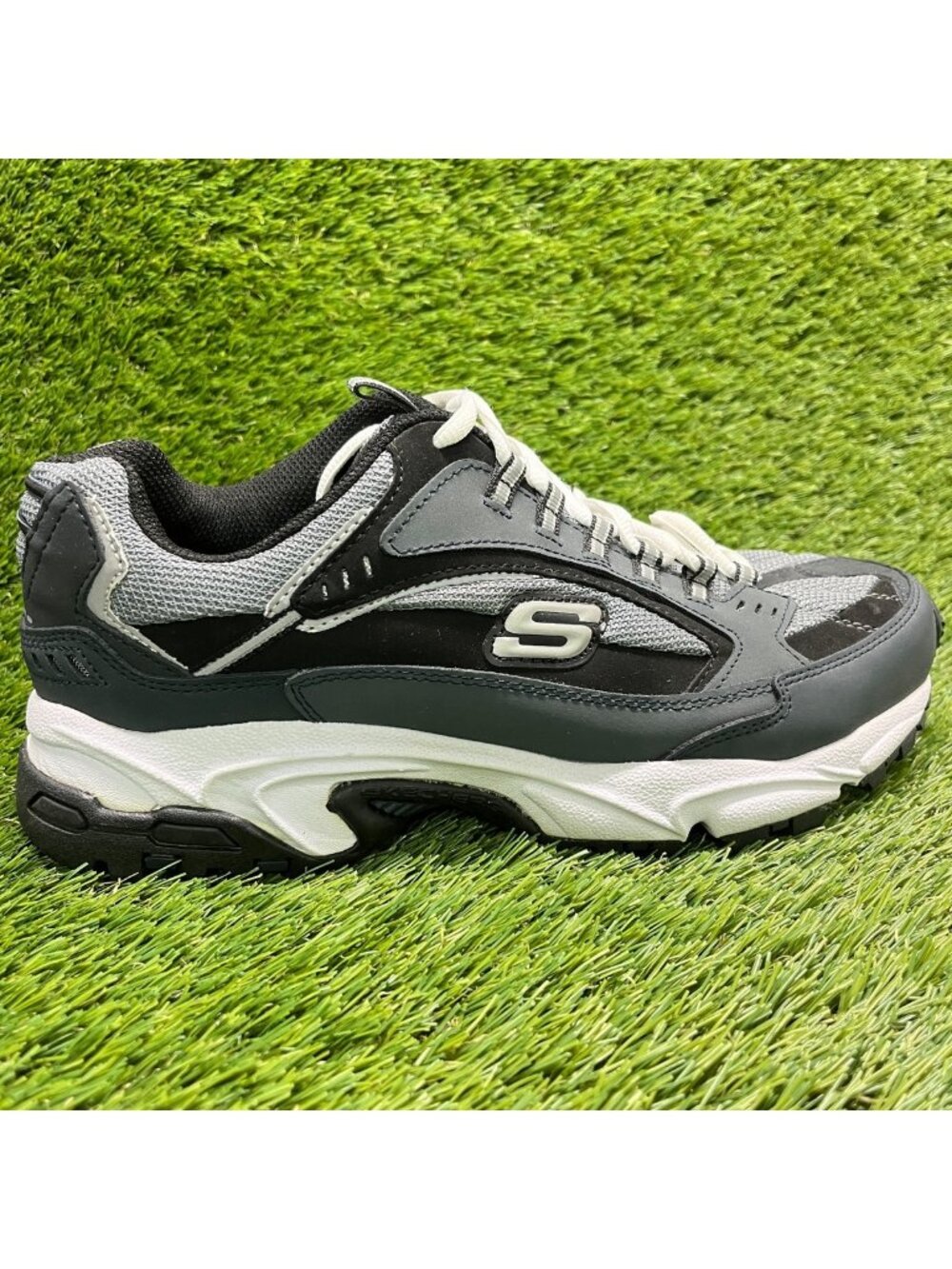 Skechers Stamina Cutback Mens Size 8.5EE Gray Black Athletic Shoes Sneakers